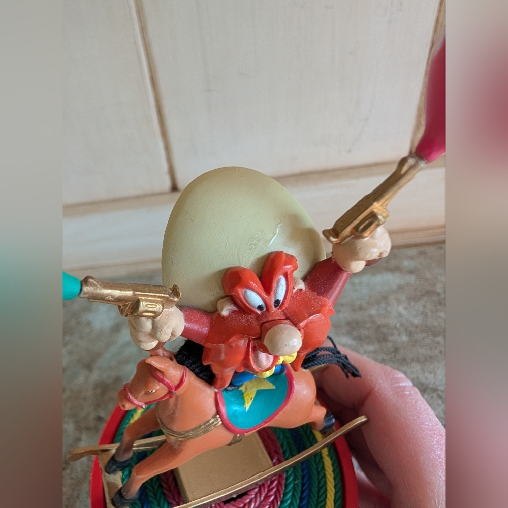 VTG Matrix 1996 Looney Tunes Yosemite Sam Rocking Ranger Mini Action Musical - Picture 6 of 10
